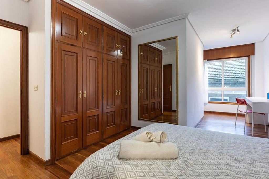 Bonito Piso Con Vistas, Centrico, Acogedor Apartment Vigo Bagian luar foto