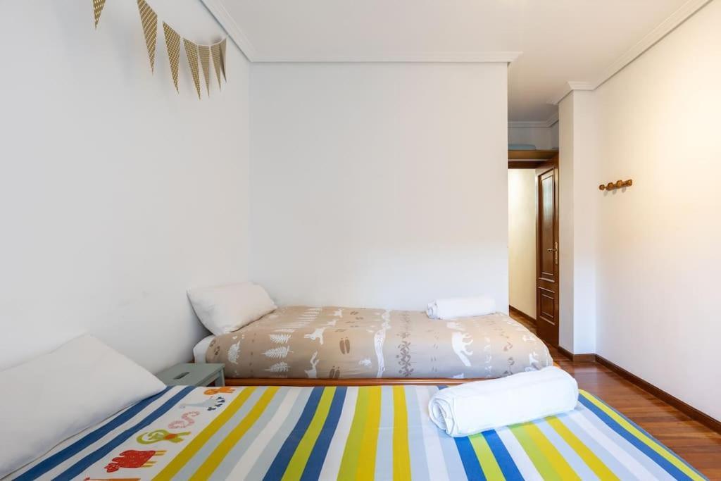 Bonito Piso Con Vistas, Centrico, Acogedor Apartment Vigo Bagian luar foto