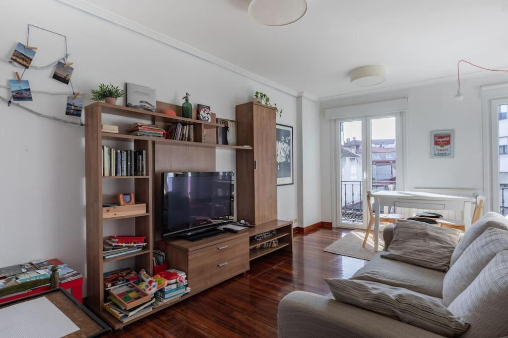Bonito Piso Con Vistas, Centrico, Acogedor Apartment Vigo Bagian luar foto