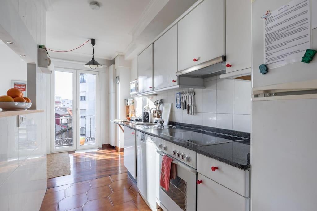 Bonito Piso Con Vistas, Centrico, Acogedor Apartment Vigo Bagian luar foto