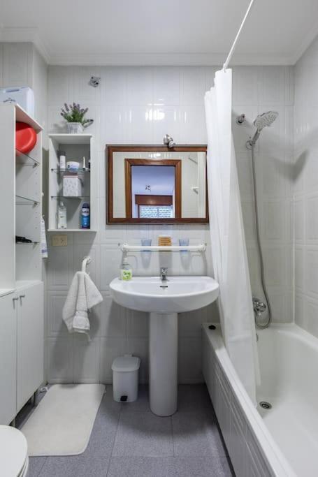 Bonito Piso Con Vistas, Centrico, Acogedor Apartment Vigo Bagian luar foto