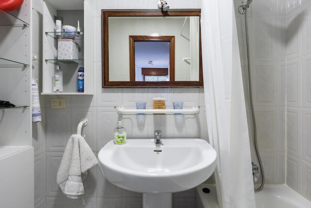 Bonito Piso Con Vistas, Centrico, Acogedor Apartment Vigo Bagian luar foto