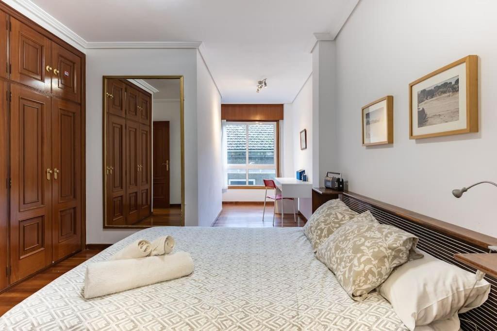 Bonito Piso Con Vistas, Centrico, Acogedor Apartment Vigo Bagian luar foto